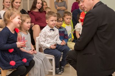 HappyBee Монтессори центр